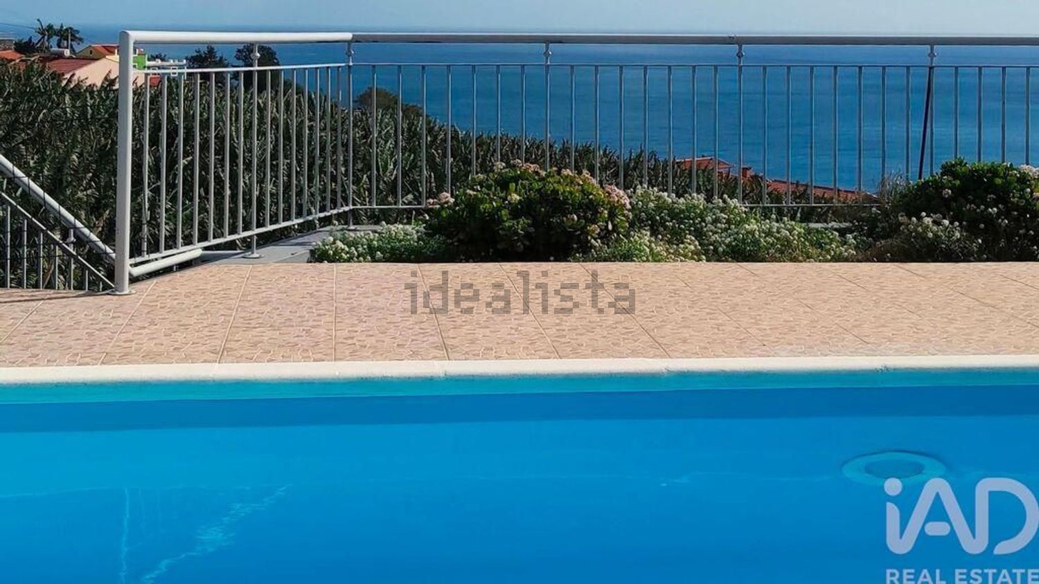 小楼房或独栋别墅出售在Arco da Calheta - 游泳池