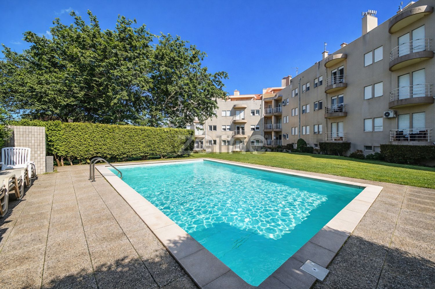 复式公寓出售在Rua Associação Recreativa de Francelos, 220 - 游泳池