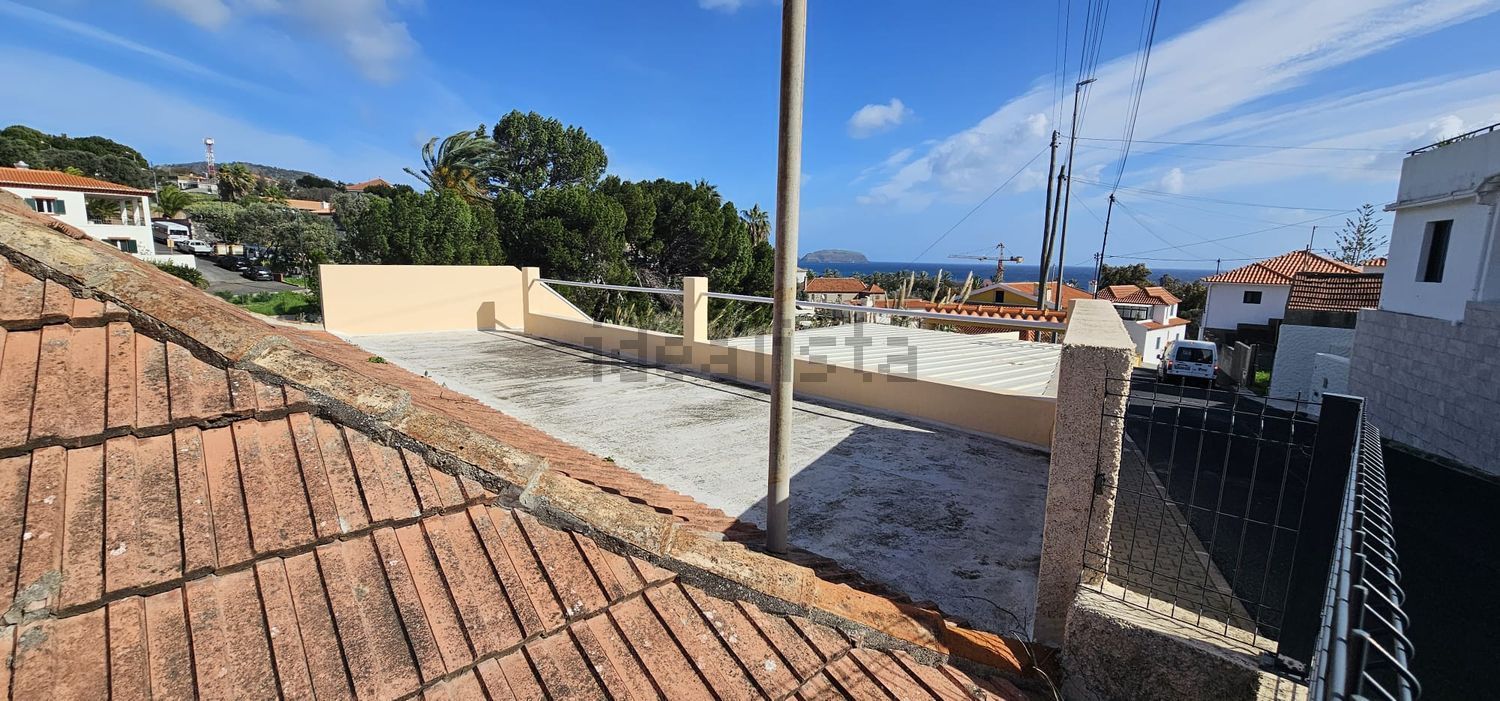 小楼房或独栋别墅出售在Porto Santo - 游泳池