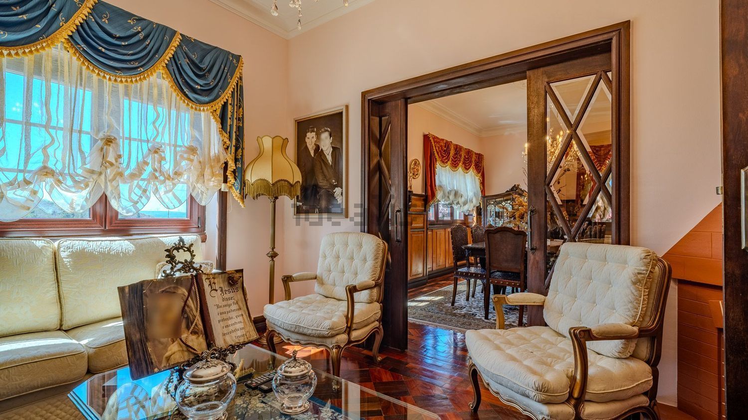 小楼房或独栋别墅出售在Rua Doutor Manuel Moutinho s/n - 客厅