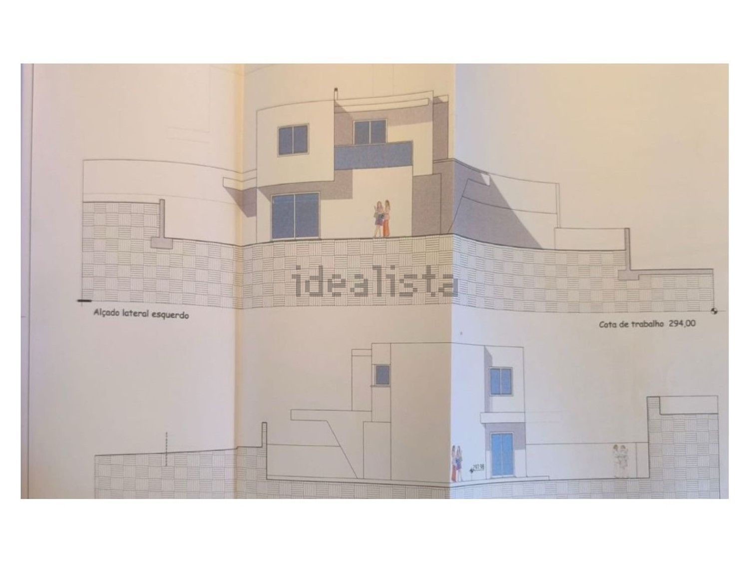 双拼别墅出售在Estrada Doutor João Abel de Freitas - 平面图