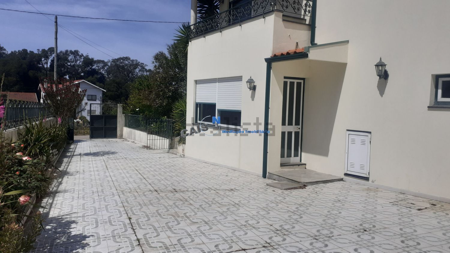 出租小楼房或独栋别墅在 Praia - 外立面