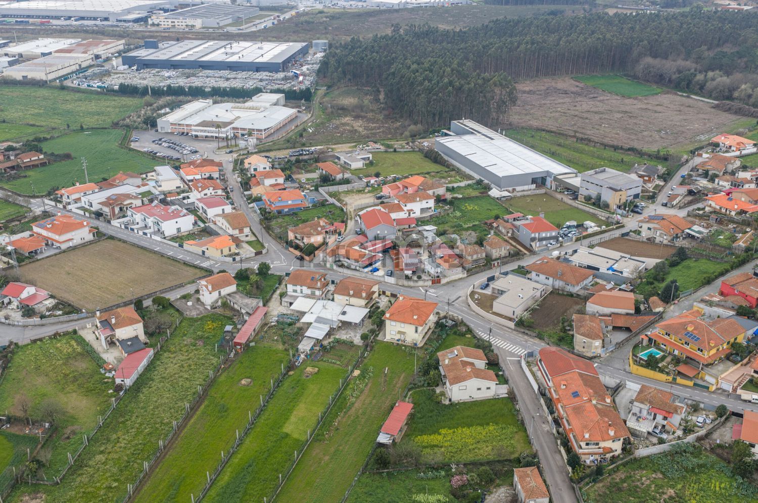 小楼房或独栋别墅出售在Rua de São Mamede, 74 - 详情