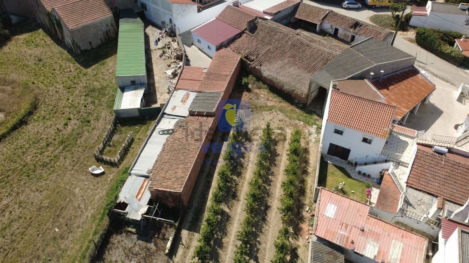 小楼房或别墅出售在Rua das Poças Nabiças s/n - 游泳池