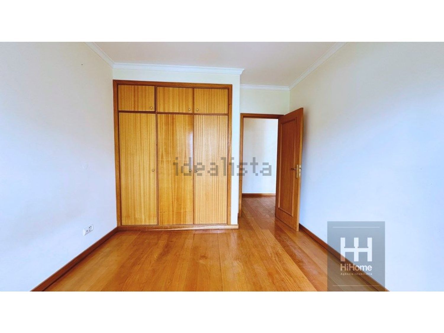 公寓 t1出售在Rua do Alto do Pico, 19 - 居住