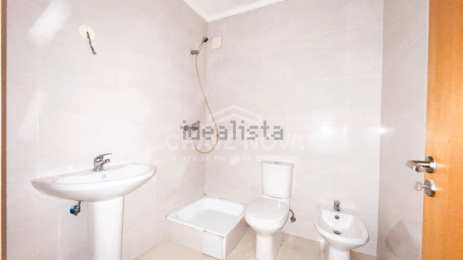 公寓 t2出售在Rua do Pinhal, 179 - 卫生间