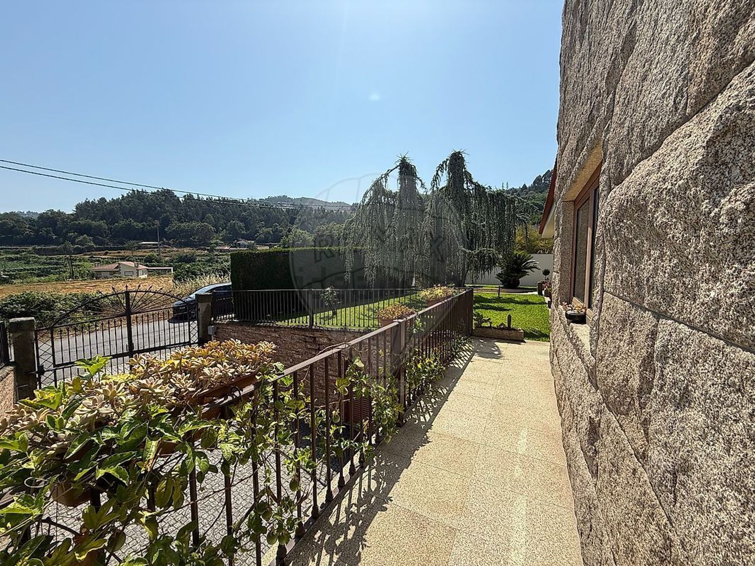 小楼房或独栋别墅出售在Rua da Eira Vedra s/n - 视线