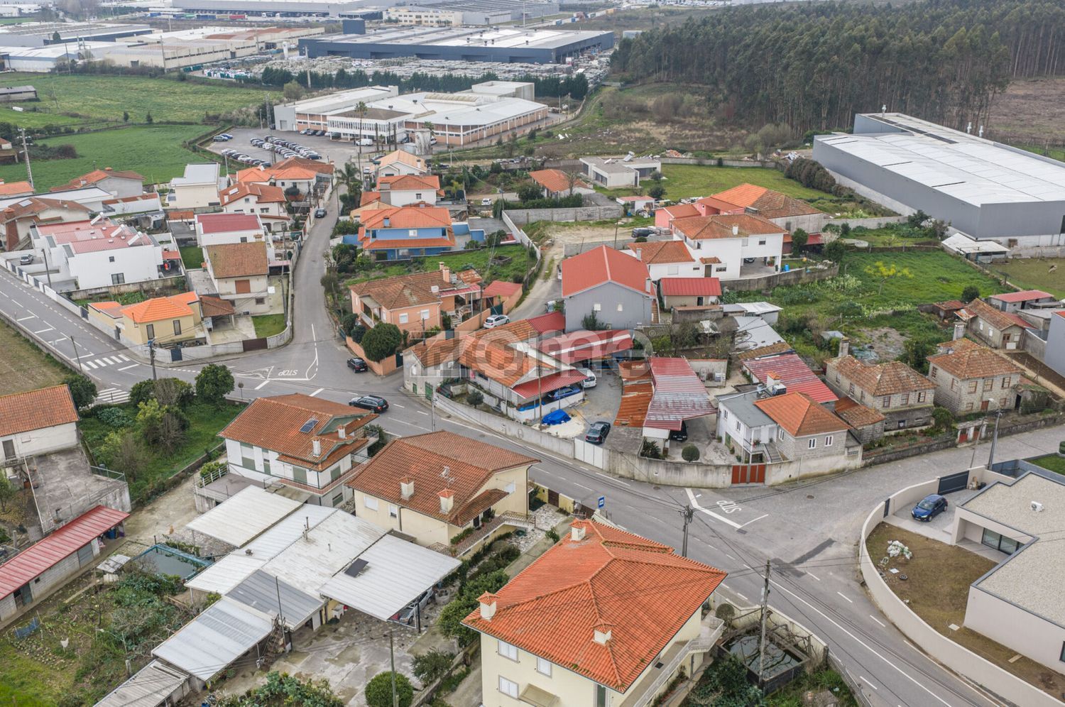 小楼房或独栋别墅出售在Rua de São Mamede, 74 - 详情