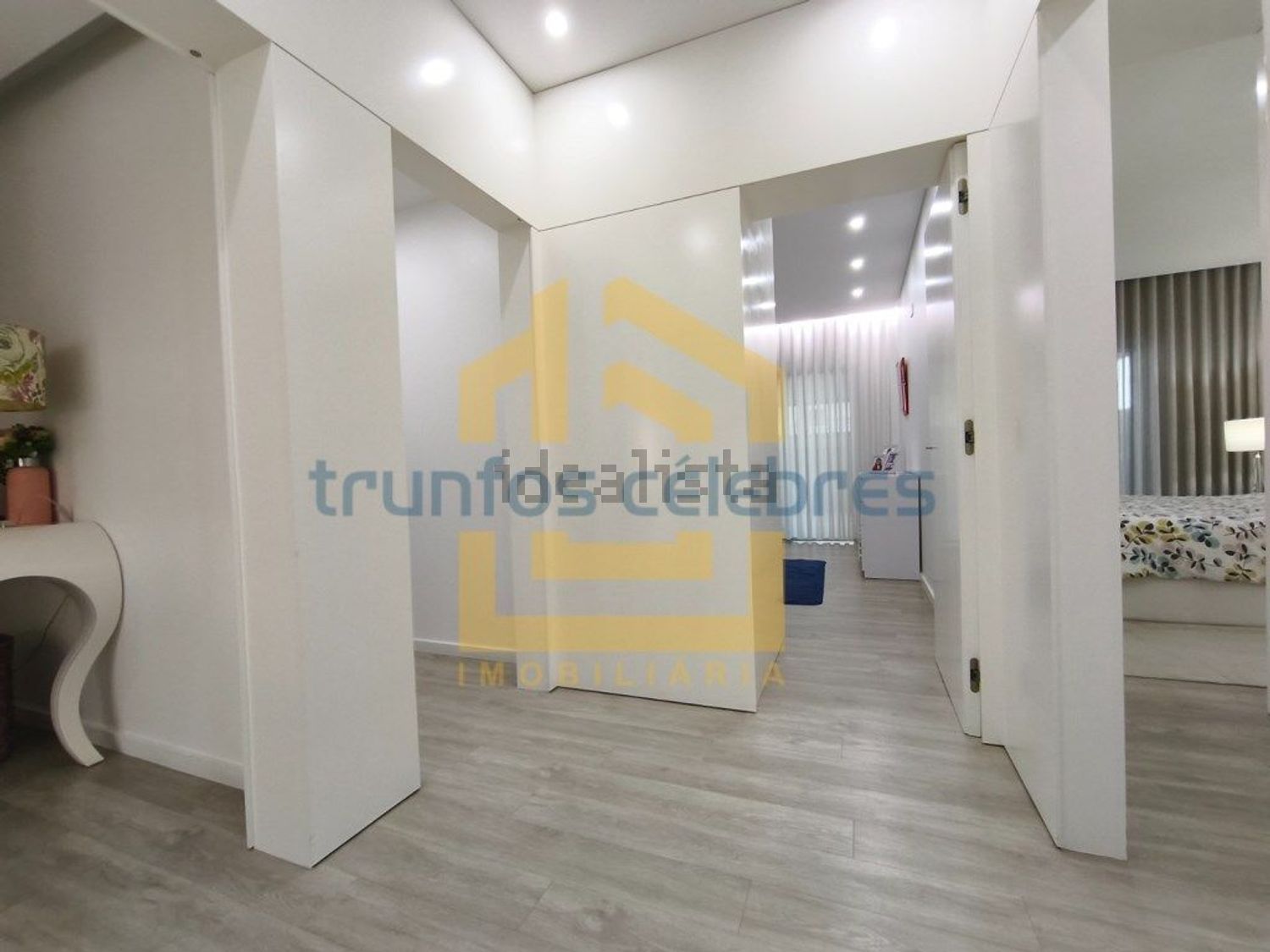 公寓 t3出售在Avenida dos Pescadores, 658 - 前厅