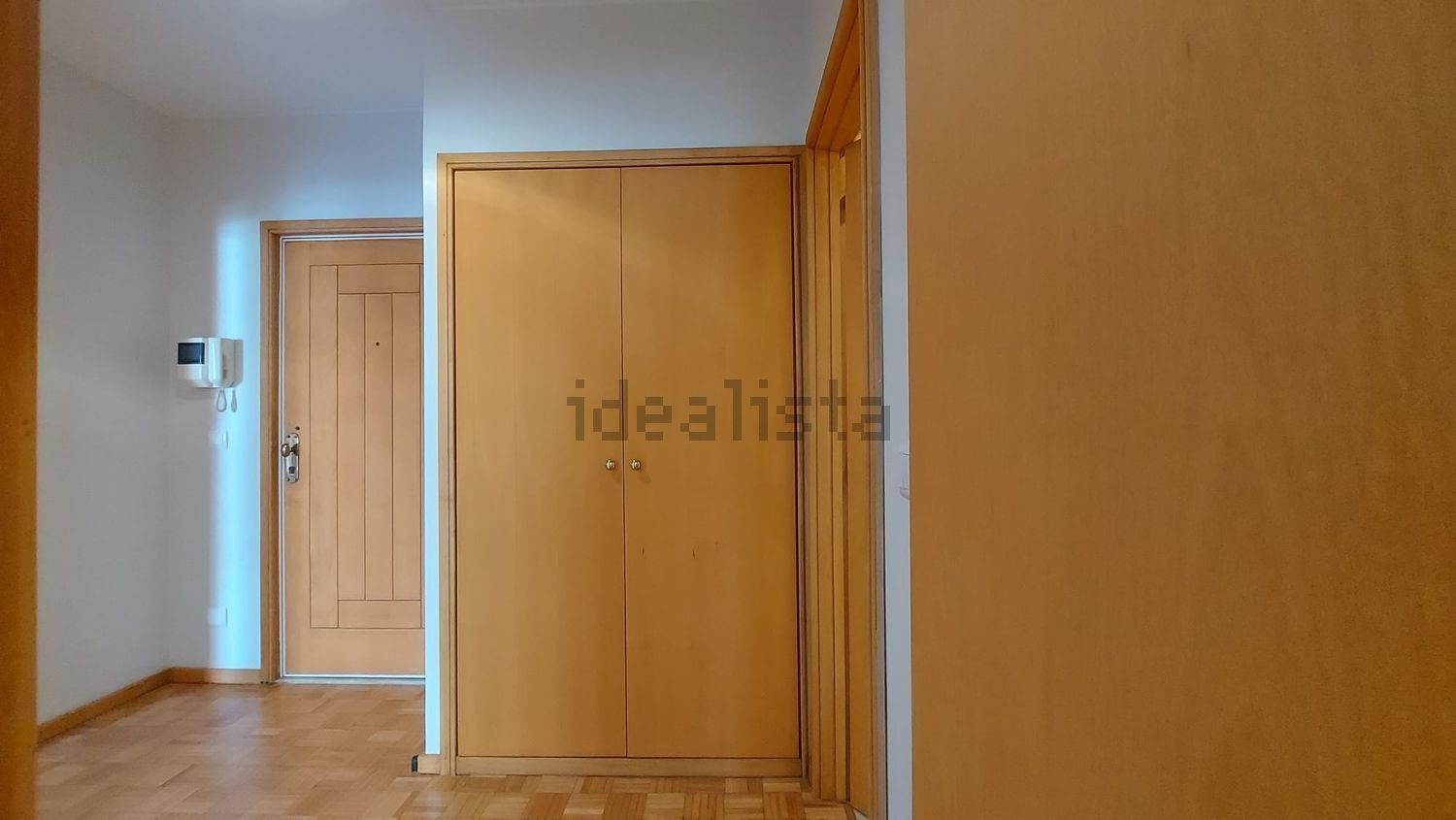 出租公寓 t1在Estrada da Circunvalação, 7762 b - 前厅