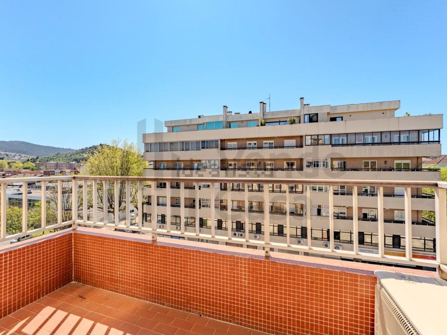 出租公寓 t1在Avenida João XXI, 573 - 游泳池