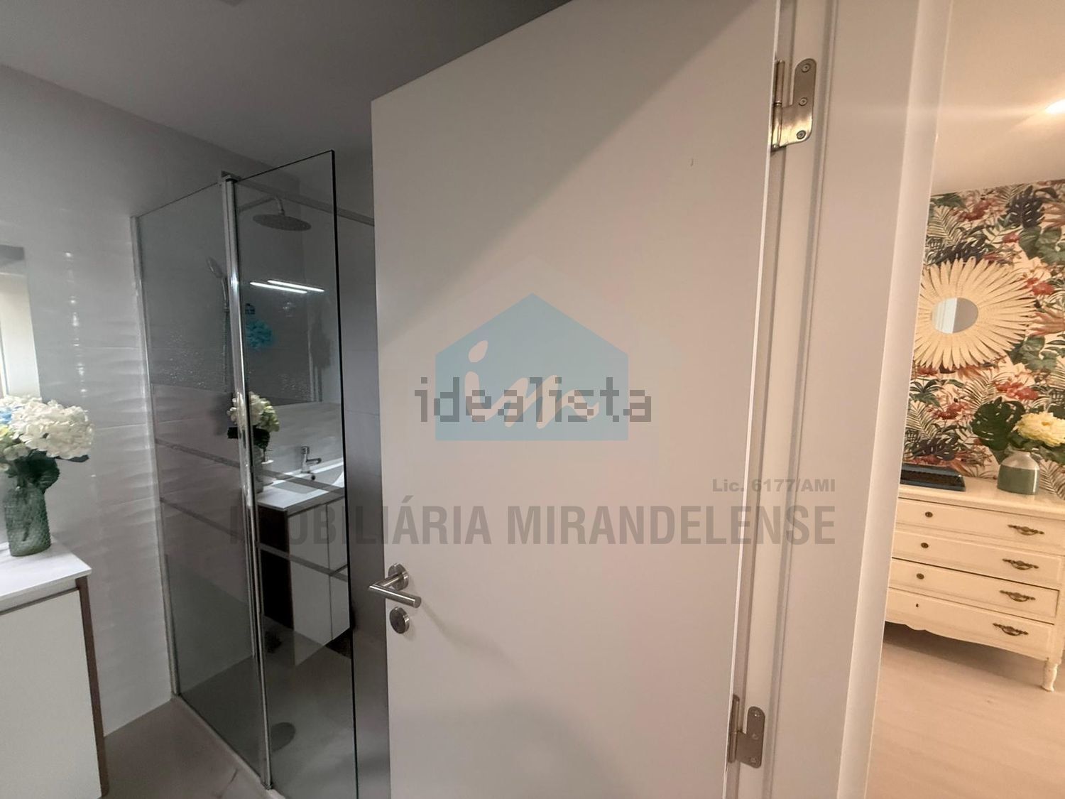公寓 t2出售在Mirandela - 卫生间