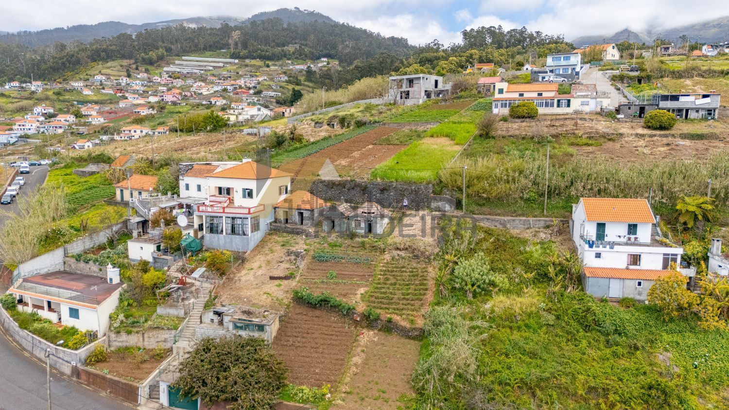 小楼房或独栋别墅出售在Estrada Da Achada, 80 - 视线