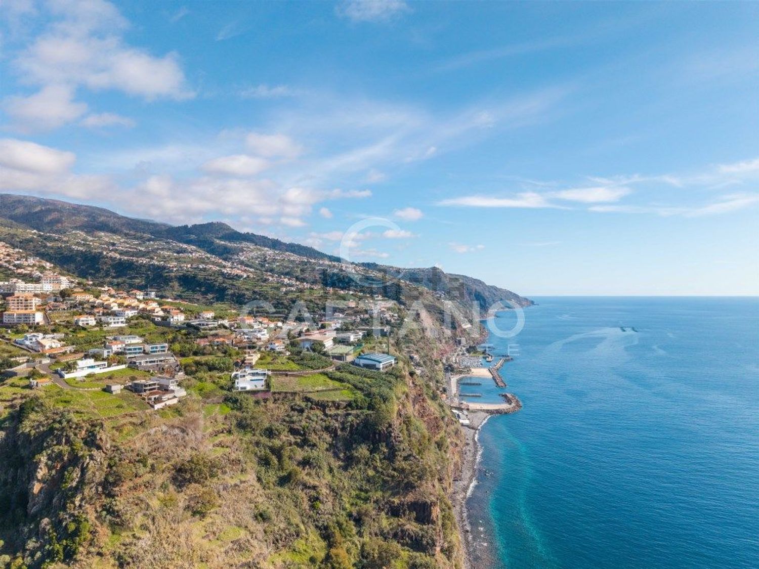 小楼房或独栋别墅出售在Calheta - 视线