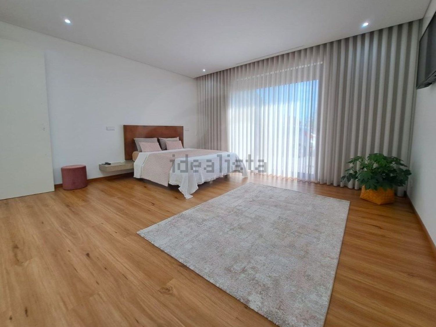 小楼房或独栋别墅出售在Rua da Igreja, 227 - 卧室