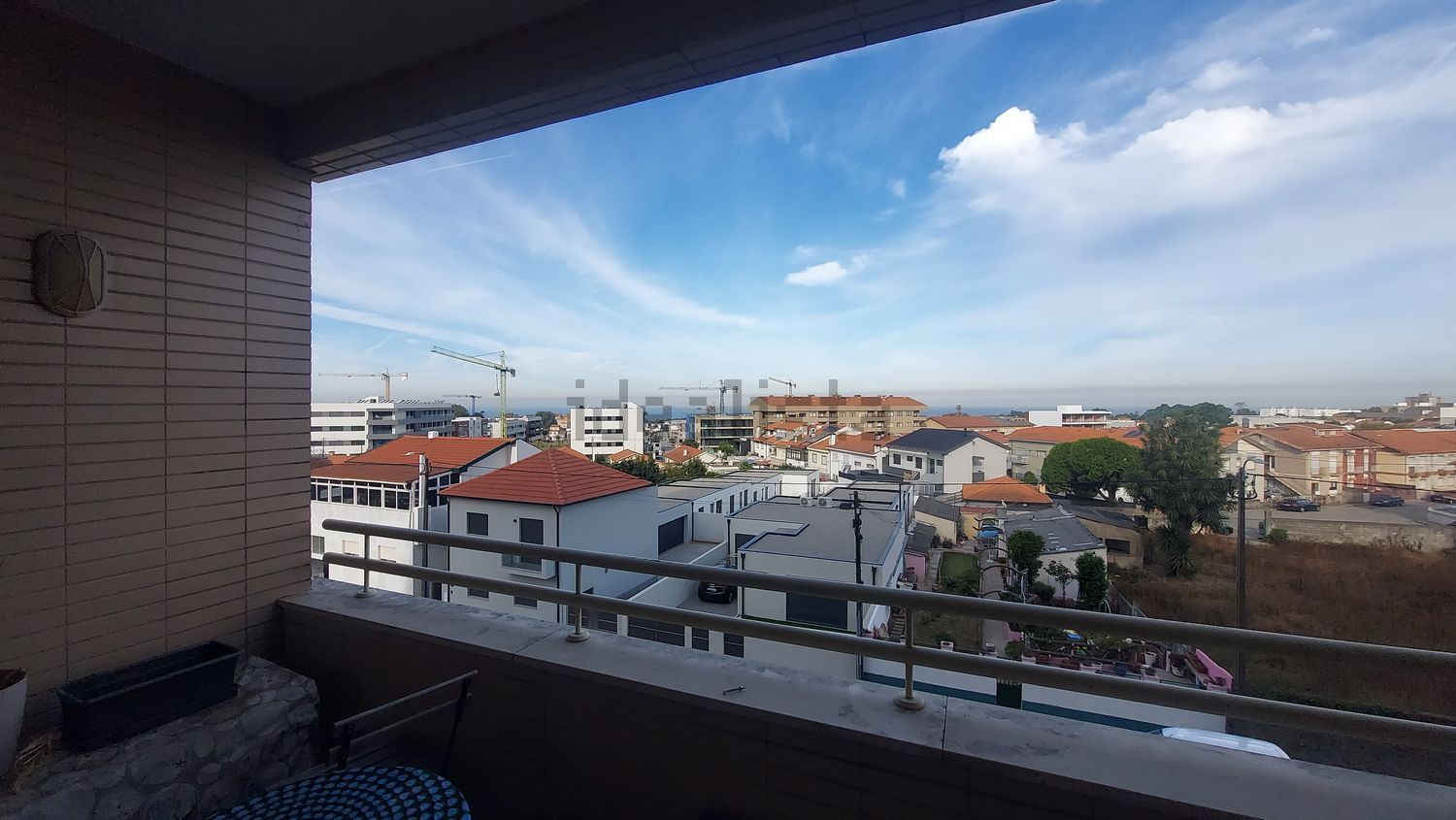 出租房间在Rua Oliveiras, 150 - 阳台