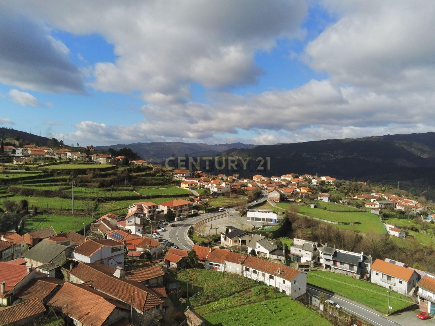 小楼房或独栋别墅出售在Rua Via Romana s/n - 照片