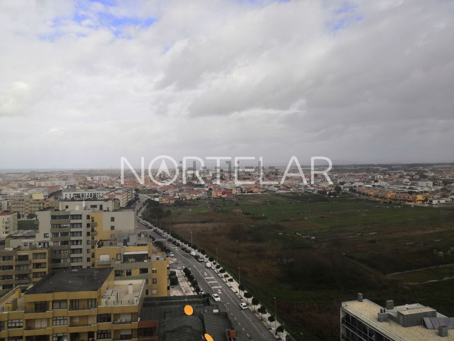 出租公寓 t3在Avenida Repatriamento dos Poveiros, 76 - 视线