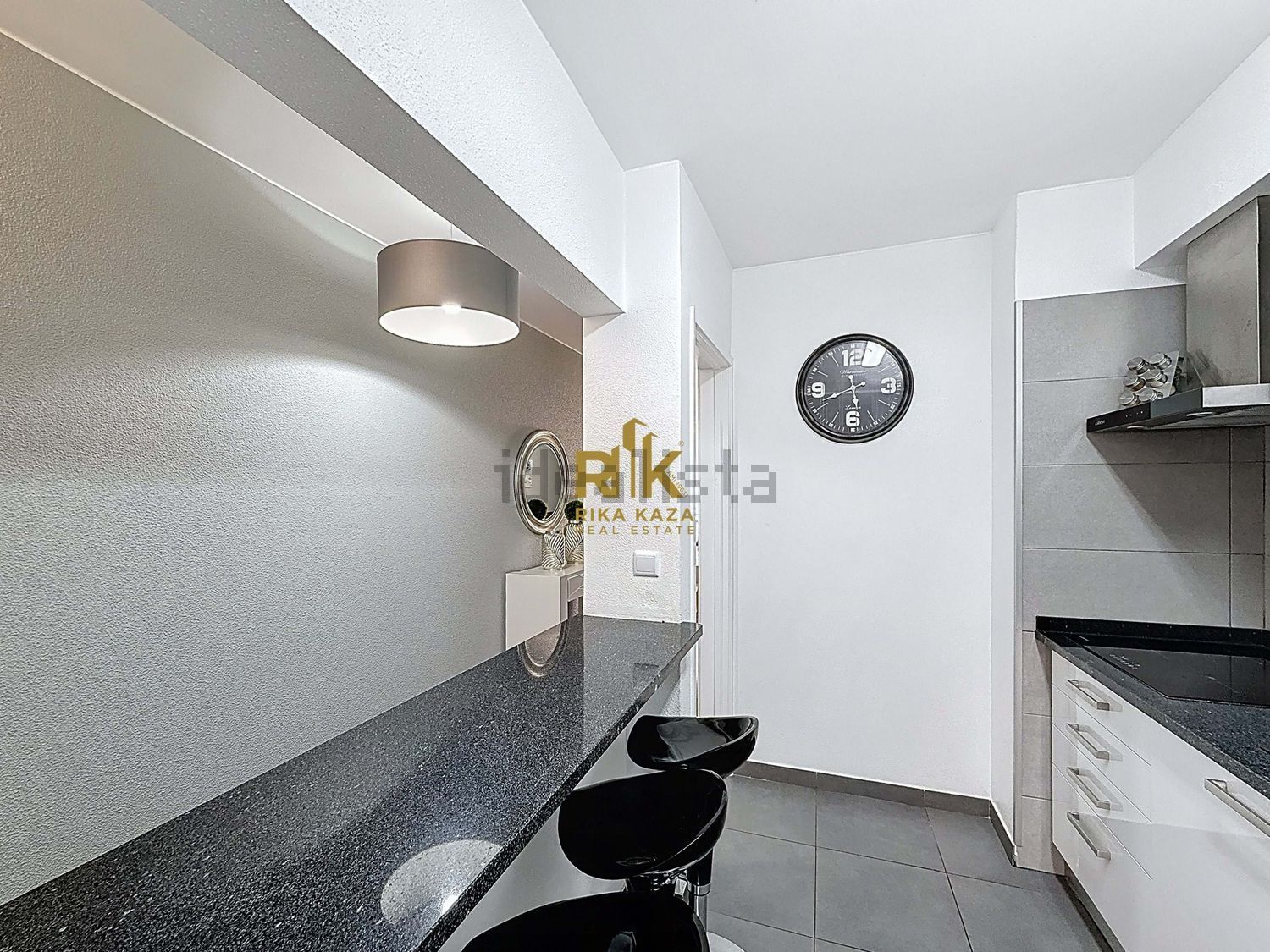 公寓 t4出售在Avenida da Madalena , Conjunto Habitacional Madalena , Bloco F2 s/n - 卫生间