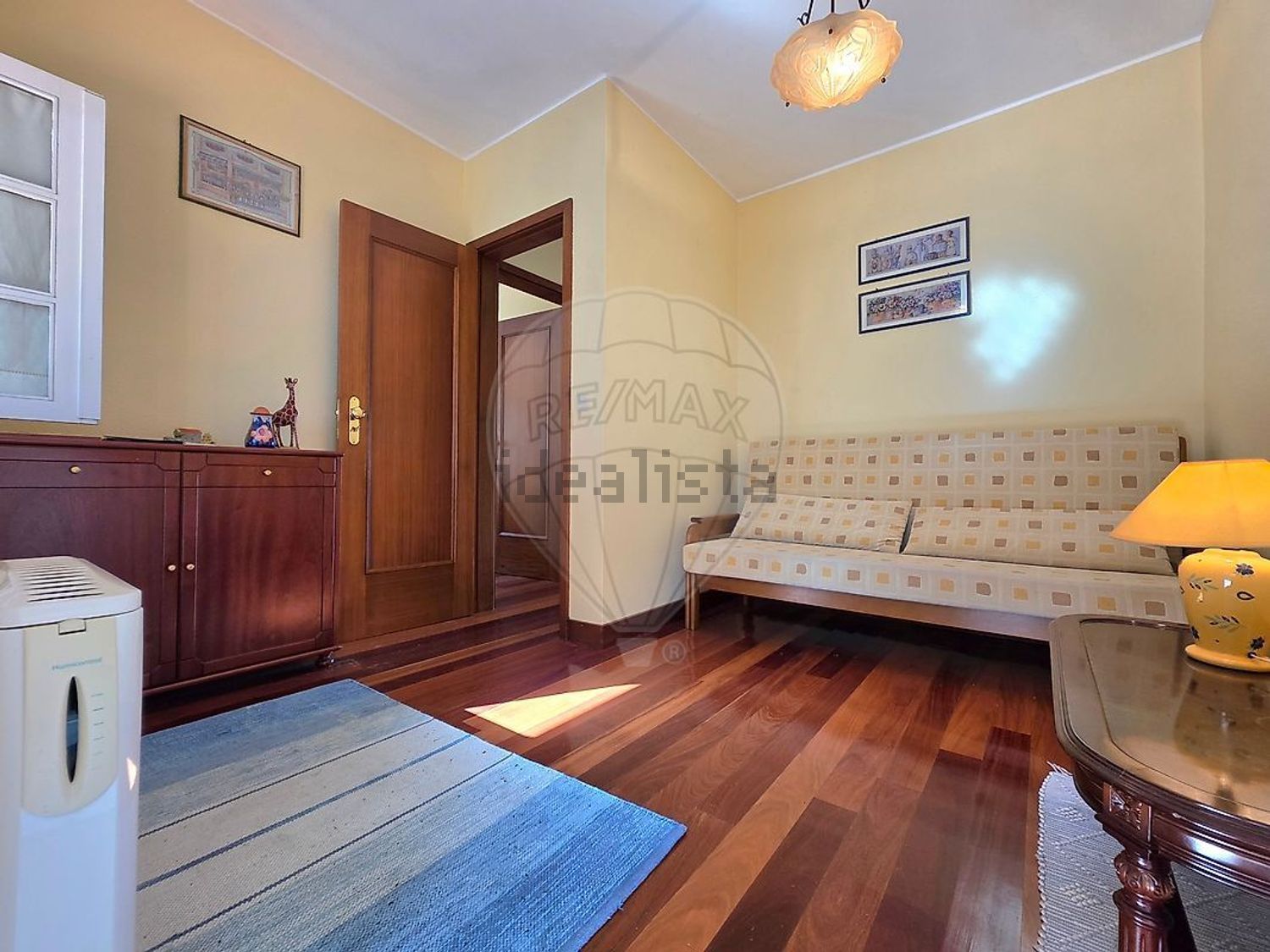 小楼房或独栋别墅出售在Rua de Secarias - 卧室