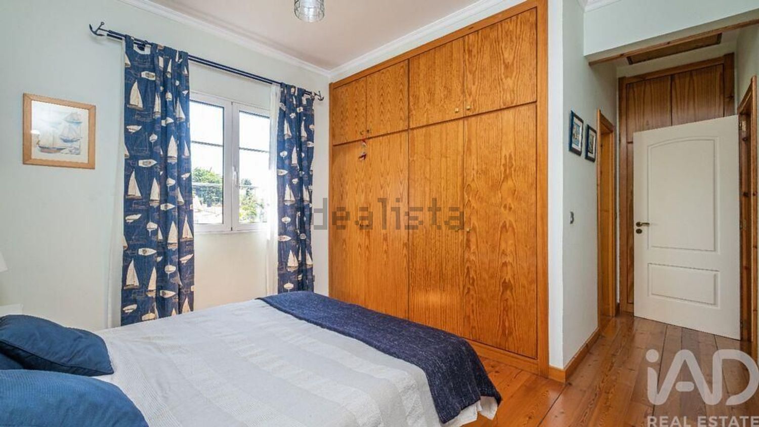 小楼房或独栋别墅出售在Santa Maria Maior - 卧室