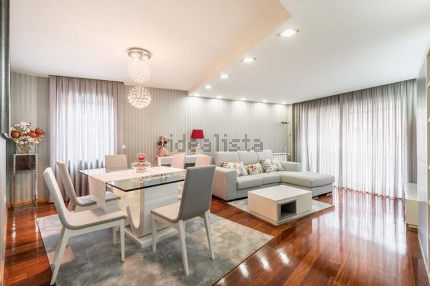 公寓 t2出售在Rua Olivença, 74 - 客厅