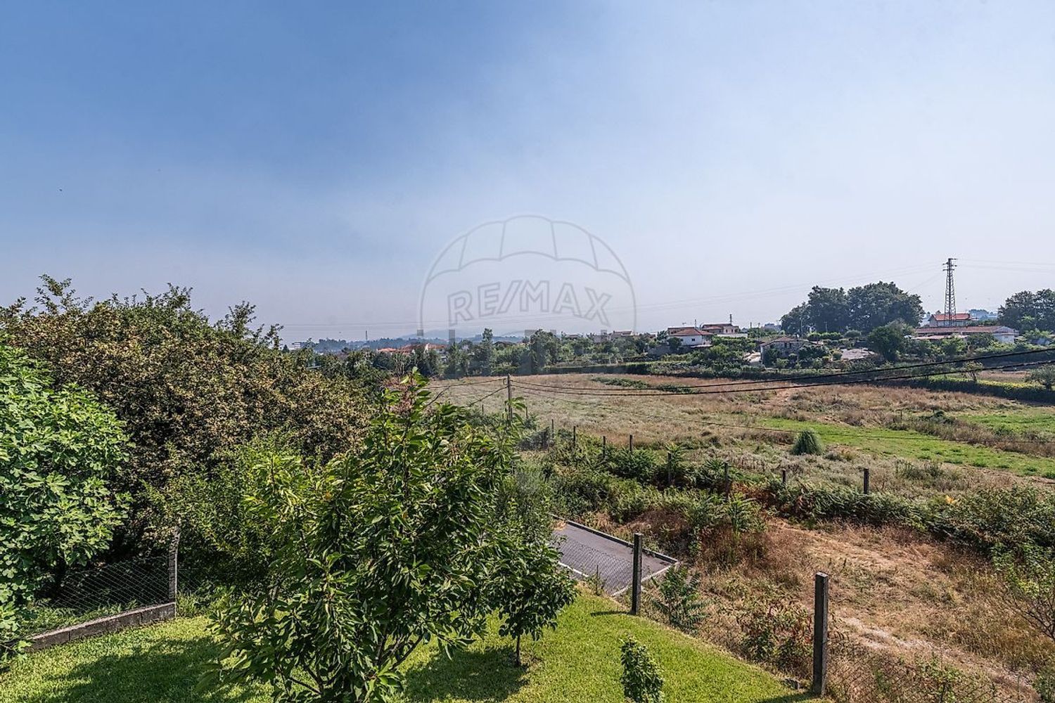 小楼房或独栋别墅出售在Rua de Santa Maria - 花园