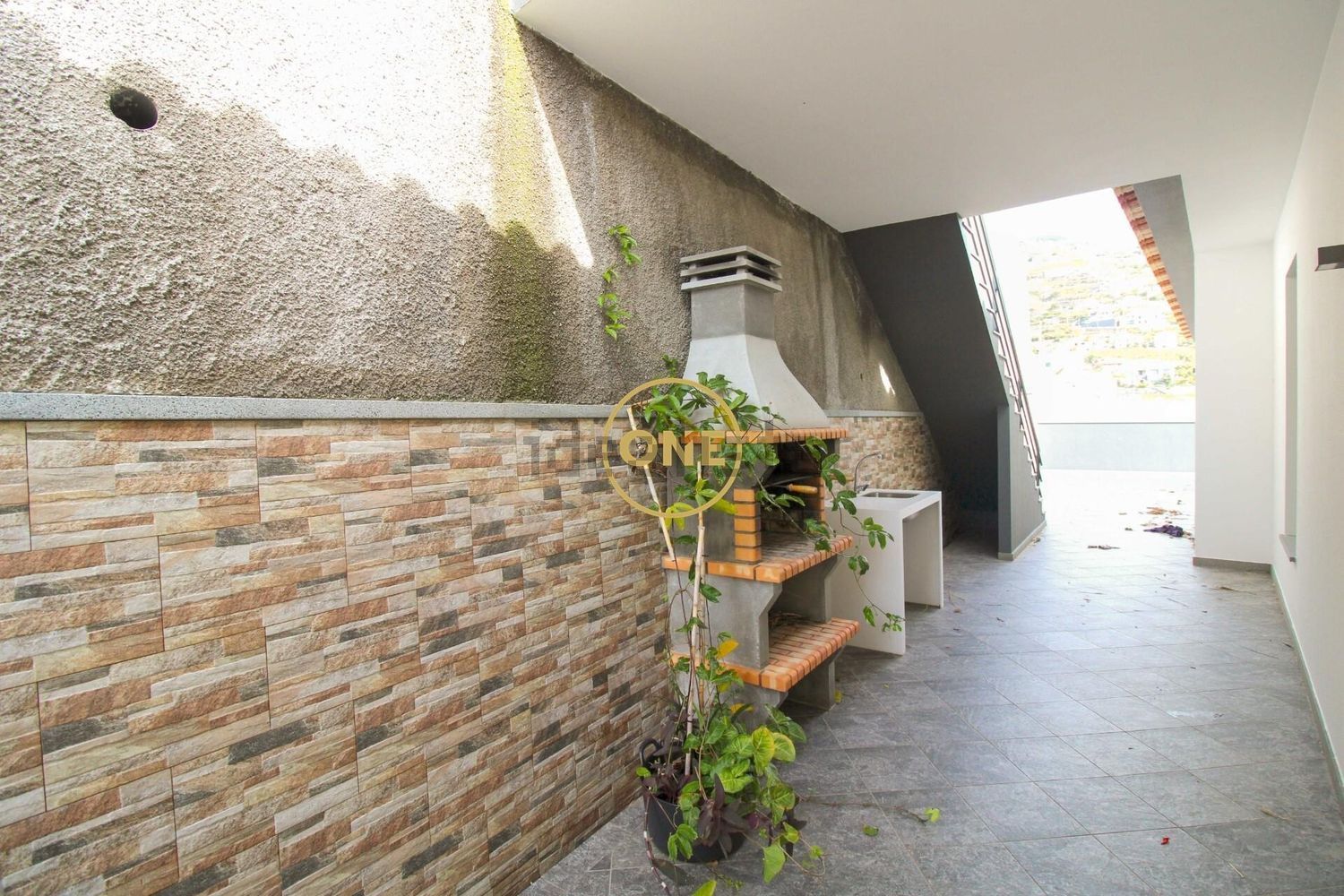 小楼房或别墅出售在Ribeira Brava - 阳台