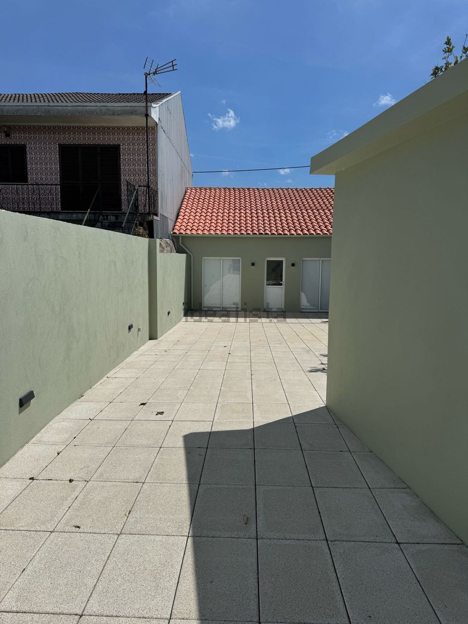 小楼房或独栋别墅出售在Rua da Cumieira, 324 - 阳台