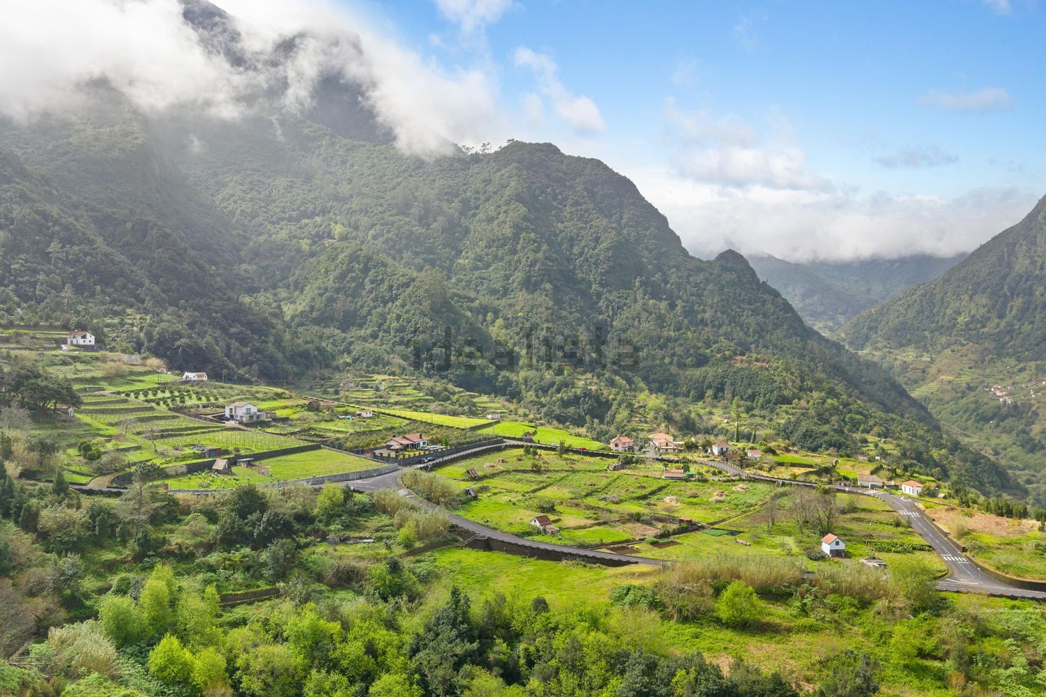 小楼房或独栋别墅出售在Caminho dos Lamaceiros, 12 - 视线