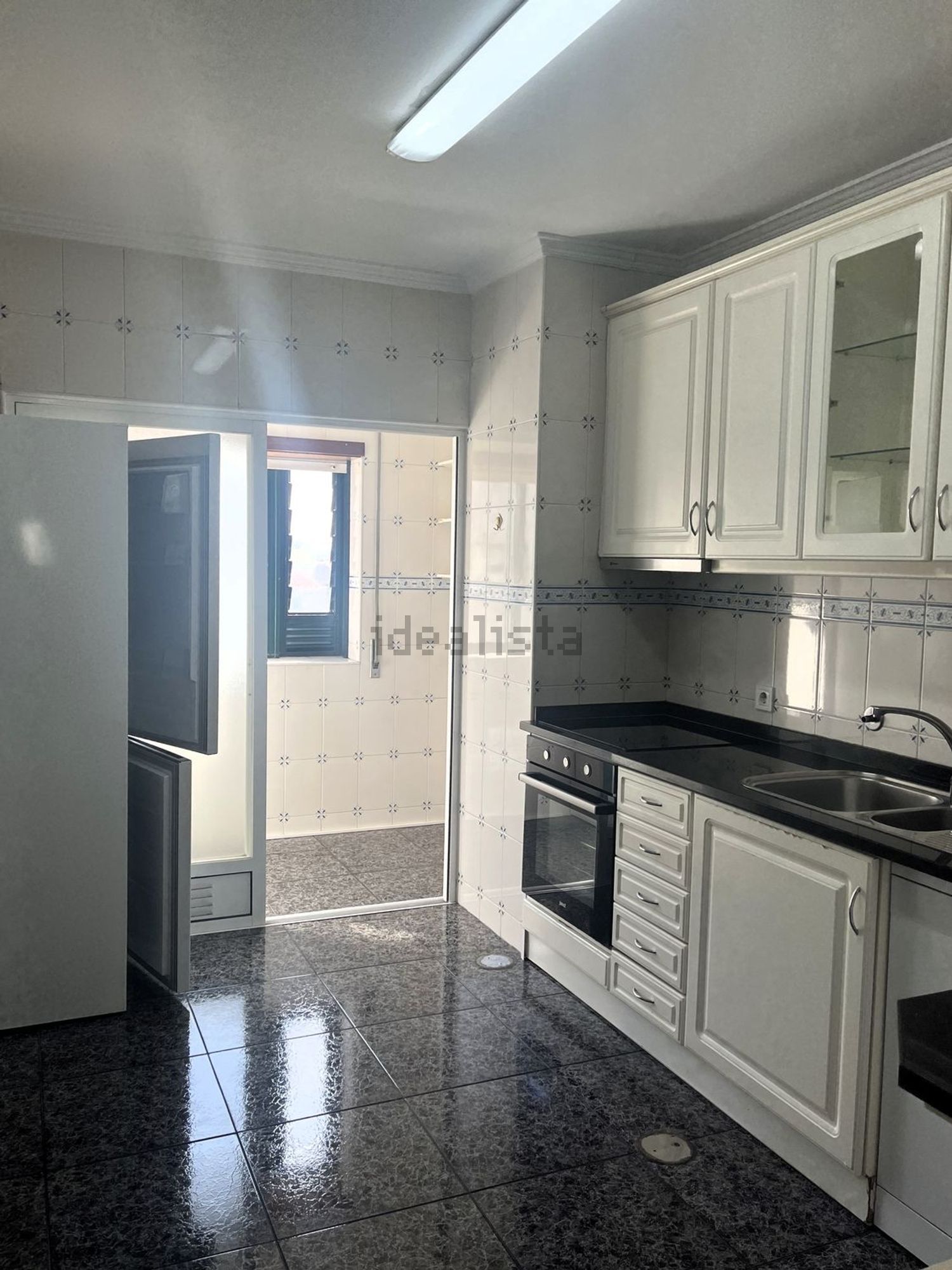 出租公寓 t3在Rua Escola de Vila Chã - 厨房