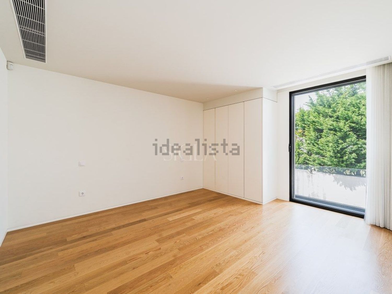 小楼房或独栋别墅出售在Avenida Sagres - 卧室