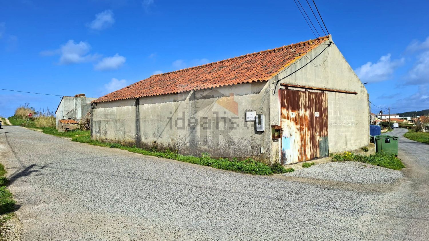 小楼房或独栋别墅出售在Santo Onofre e Serra do Bouro - 外立面