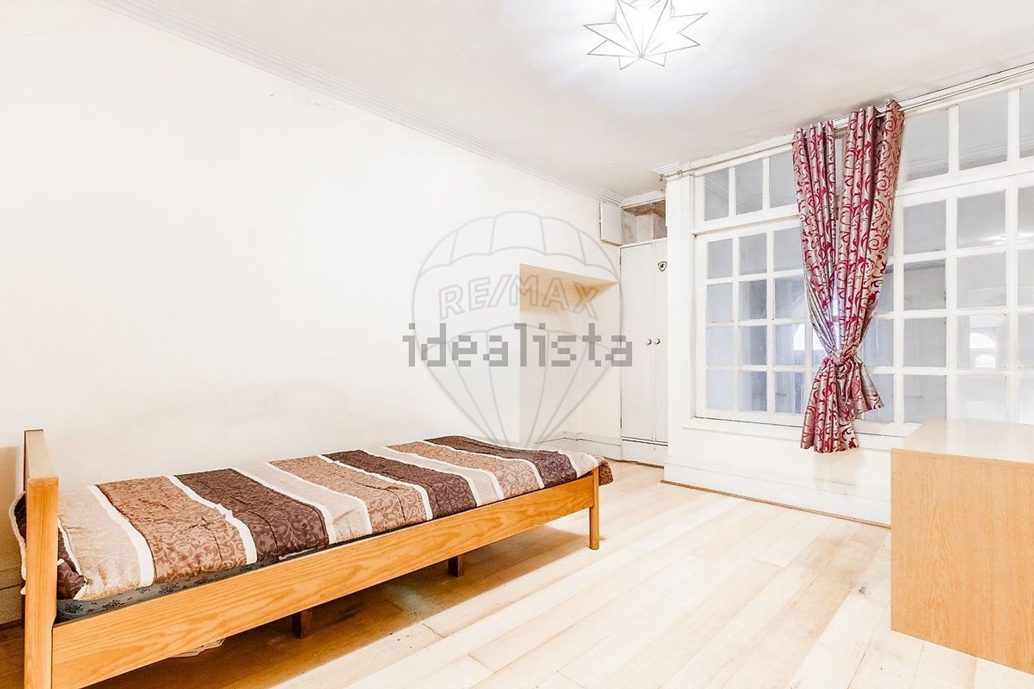 公寓 t4出售在Rua de Gil Vicente, 38 - 卧室