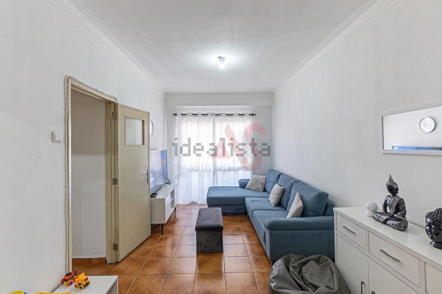 公寓 t2出售在Rua Alfageme de Santarém, 22 - 客厅