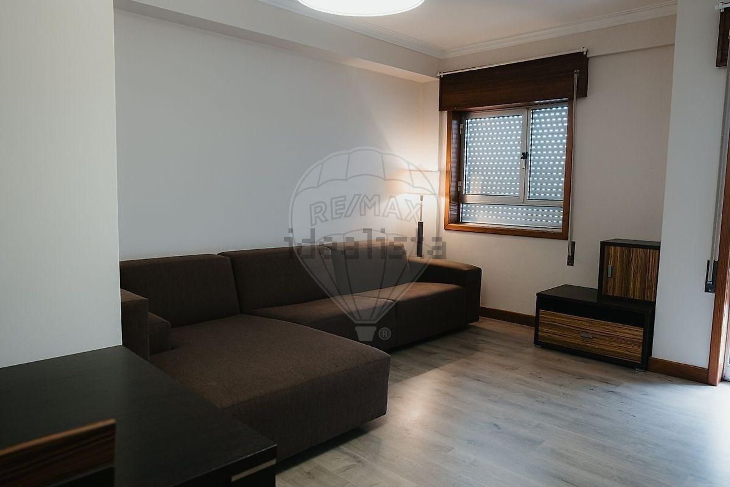 公寓 t3出售在Avenida das Barreiras, 85 - 客厅