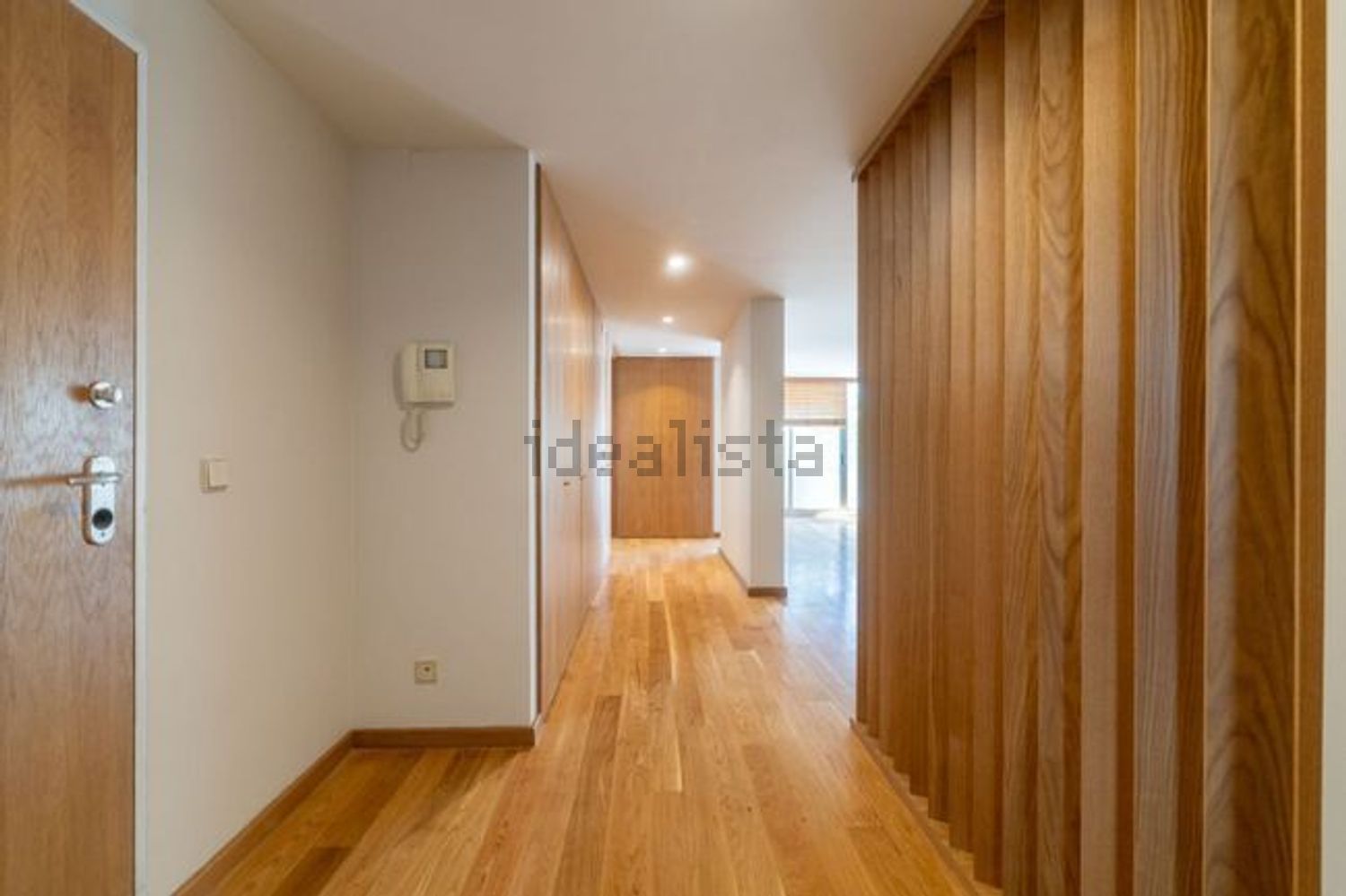 出租公寓 t4在Avenida Menéres, 234 - 前厅