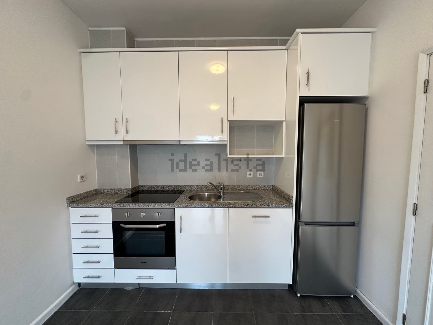 出租公寓 t2在Rua do Monte Alegre, 268 - 厨房