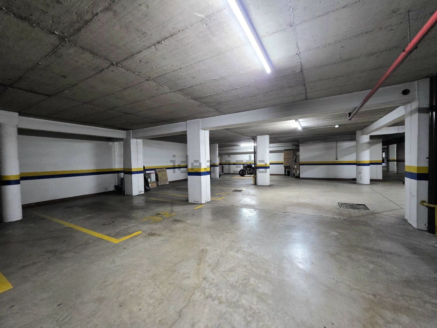 公寓 t1出售在Rua do Alto do Pico, 10 - 停车位
