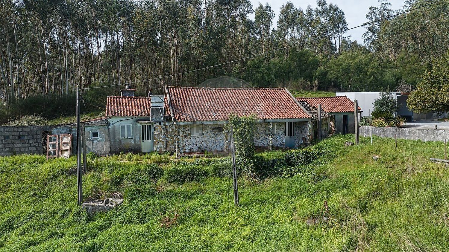 小楼房或独栋别墅出售在Rua de Laião, 17 - 外立面