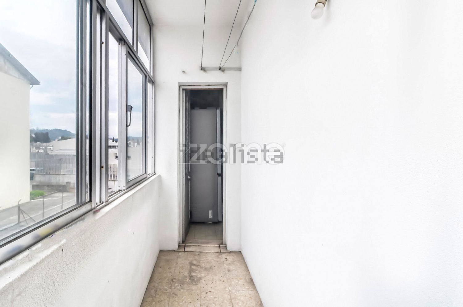 公寓 t3出售在Rua Doutor Alberto Cruz, 138 - 门廊