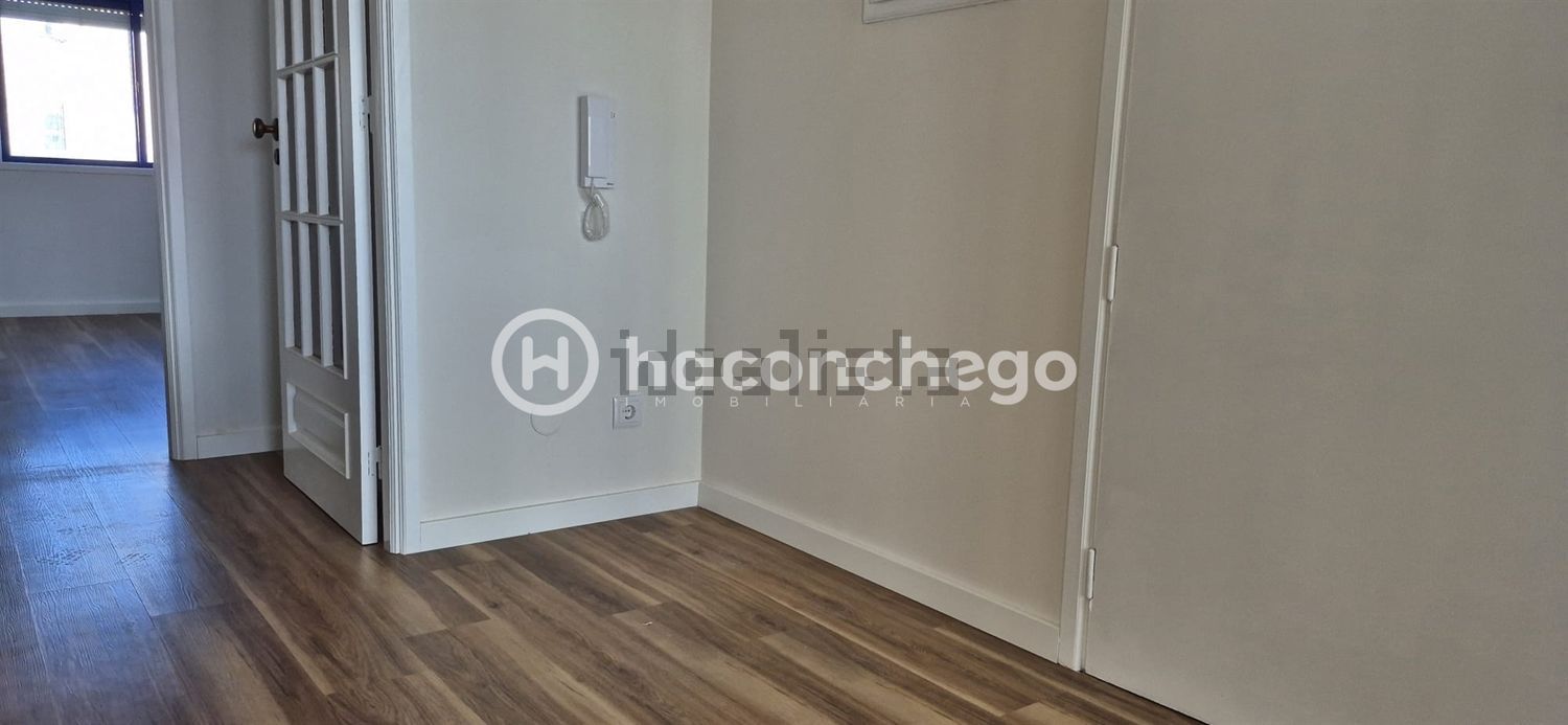 出租公寓 t2在Rua 27 de Maio, 97 B4 - 前厅
