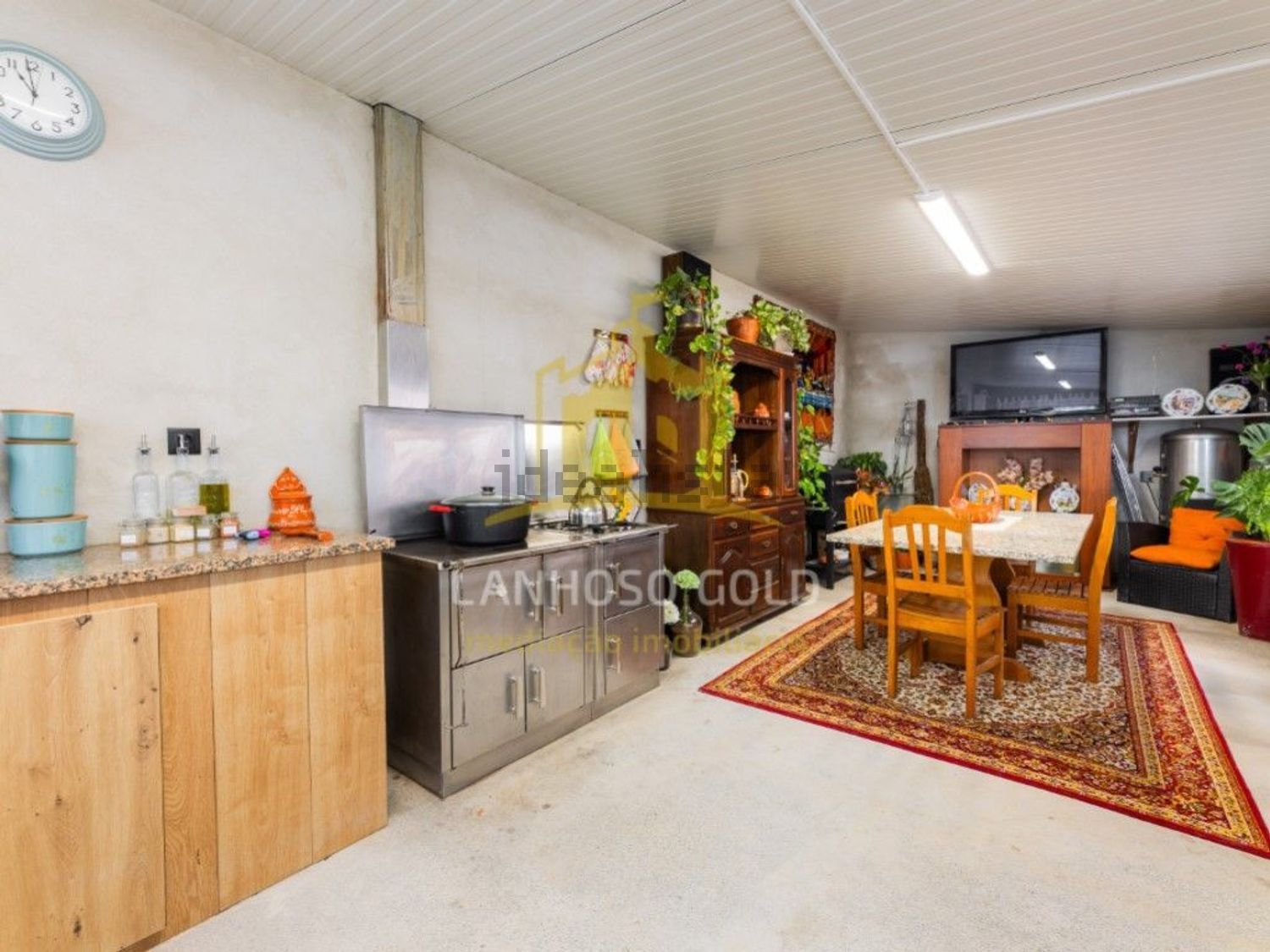 小楼房或独栋别墅出售在Lanhoso - 厨房