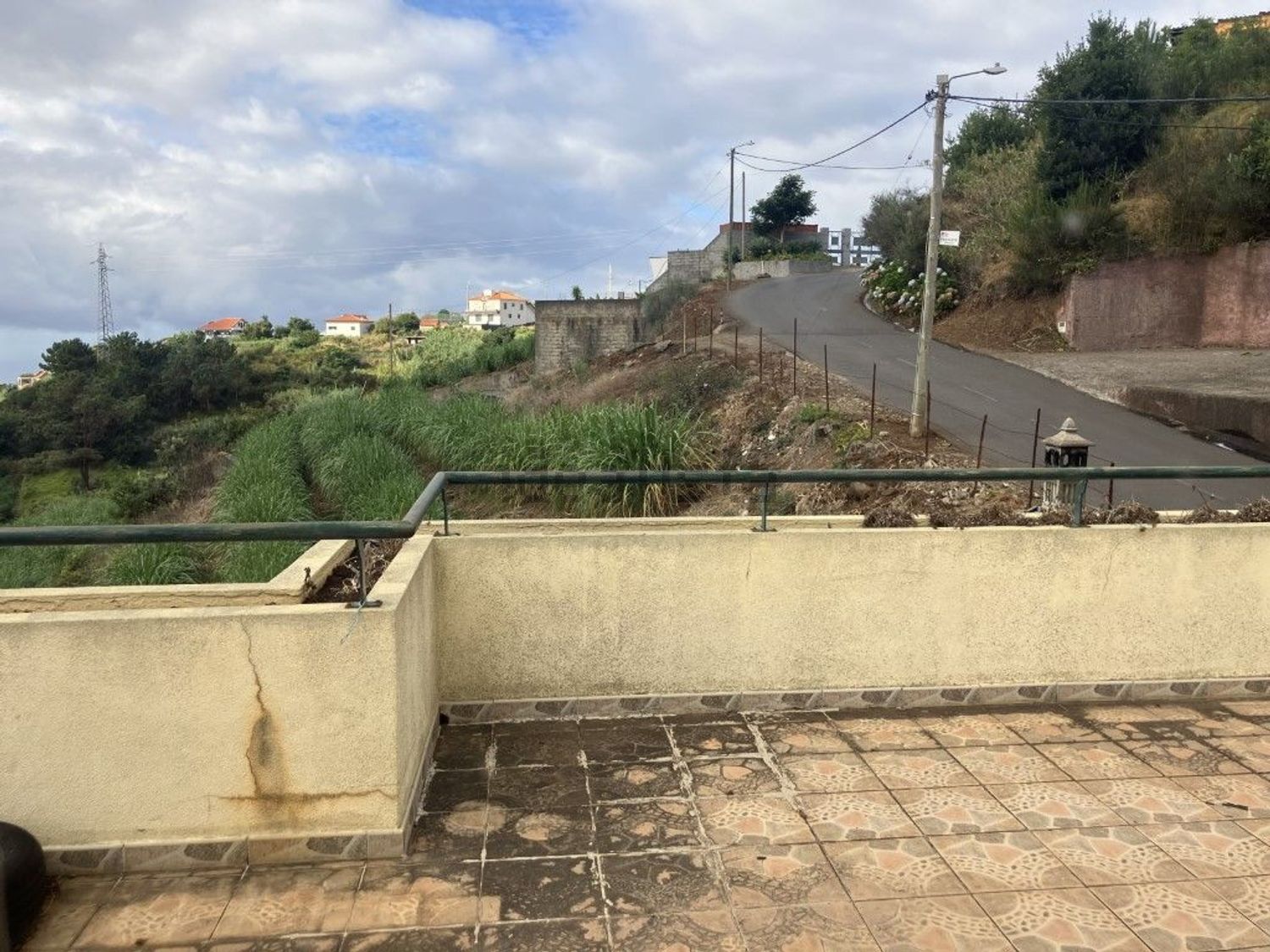 小楼房或独栋别墅出售在Estrada do Livramento - Levada do Poiso - 阳台