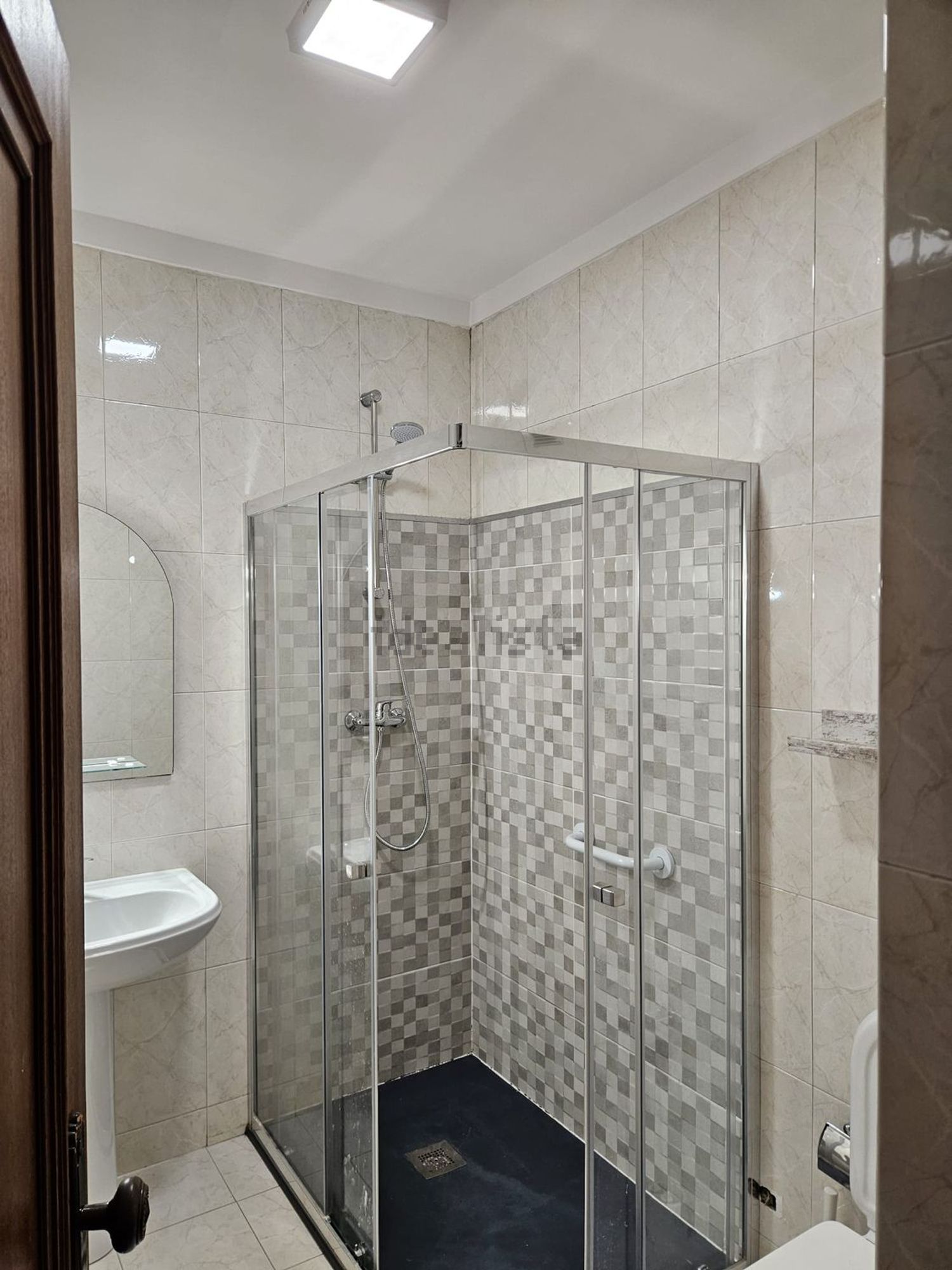 出租公寓 t3在Estrada Exterior da Circunvalação, 2899 - 卫生间