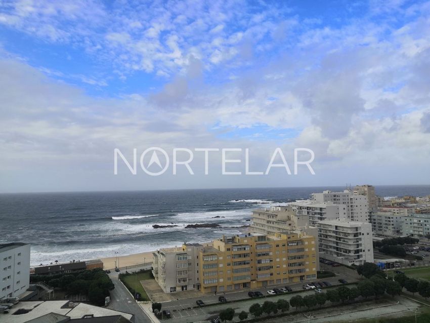 出租公寓 t3在Avenida Repatriamento dos Poveiros, 76
