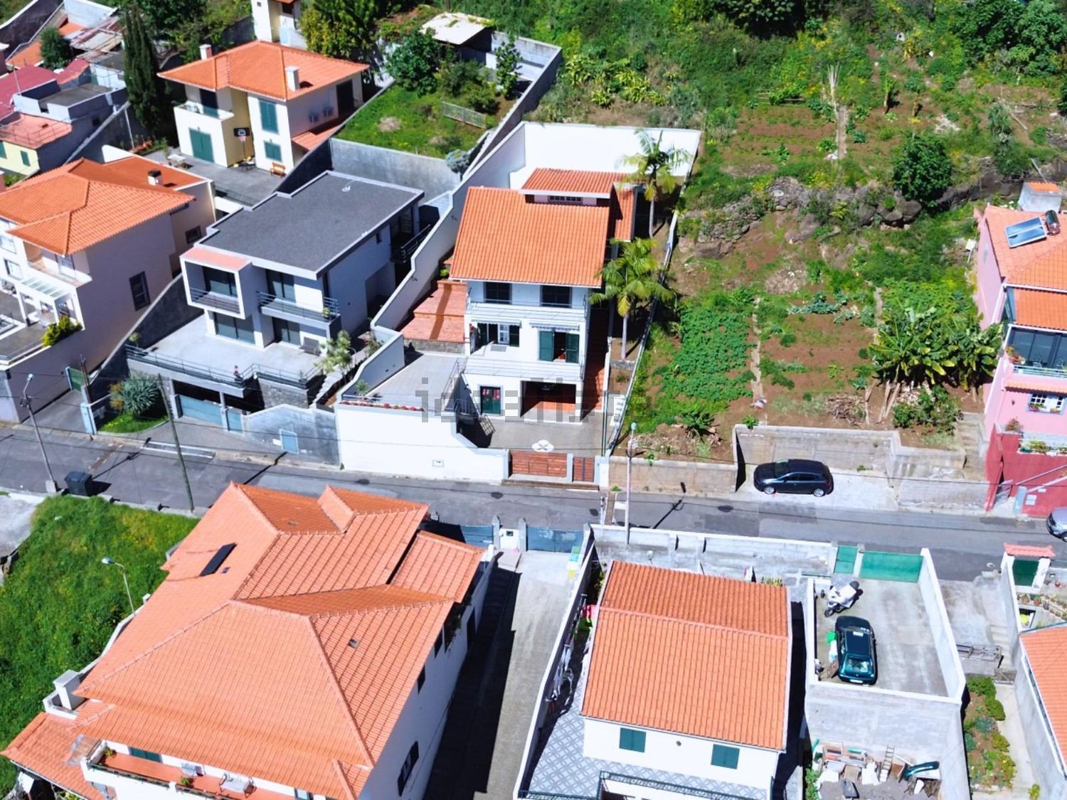 小楼房或独栋别墅出售在Caminho Novo da Ribeira de Santana - 游泳池