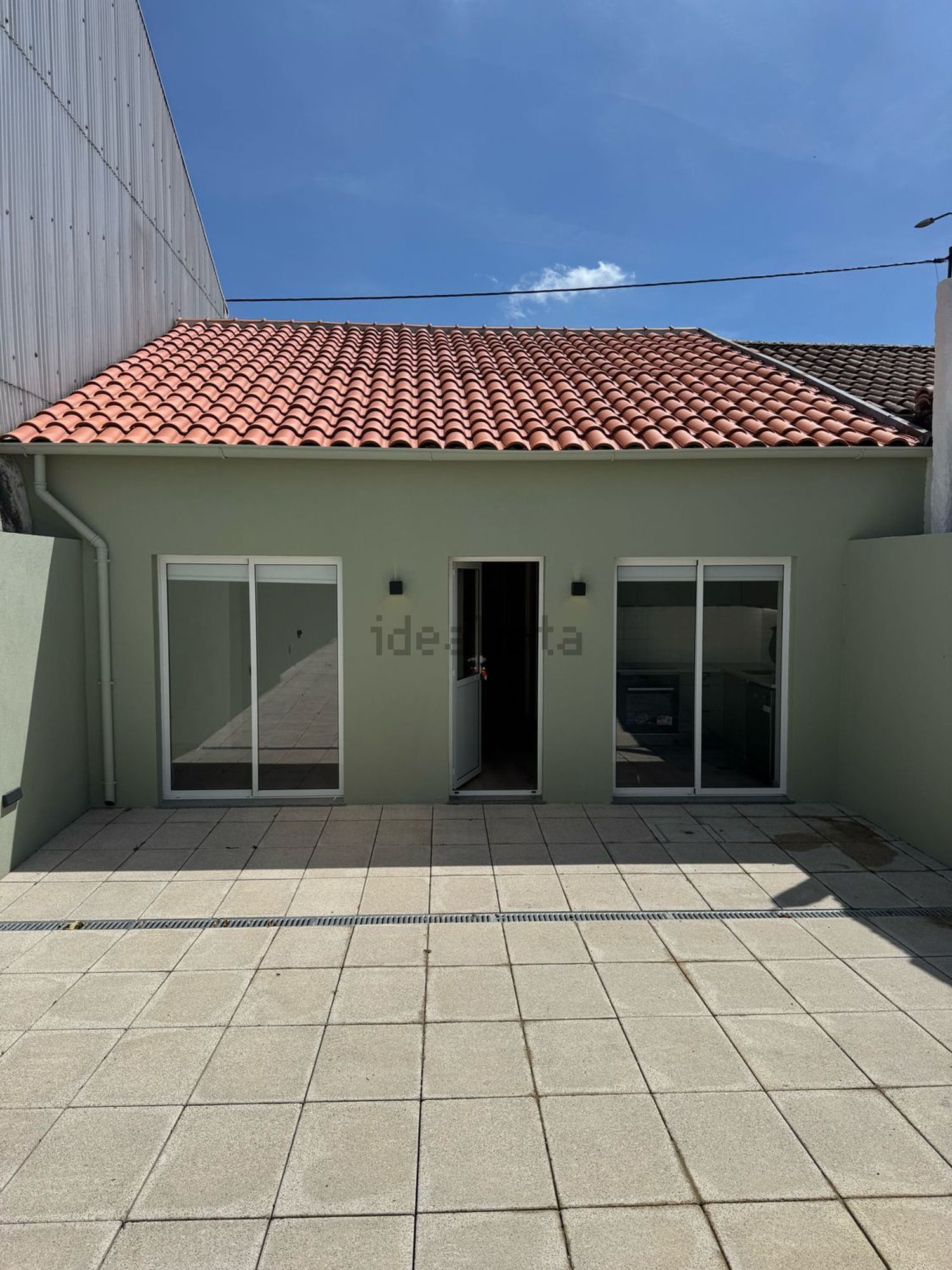 小楼房或独栋别墅出售在Rua da Cumieira, 324 - 外立面