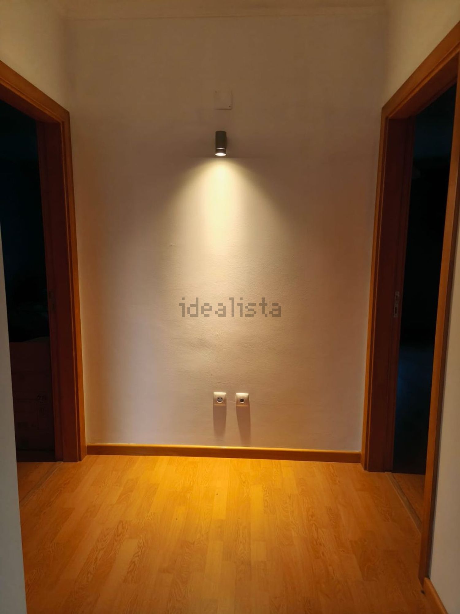 出租小楼房或独栋别墅在Avenida São João, 36 - 过道