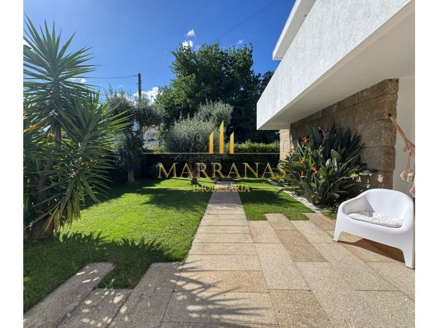 小楼房或独栋别墅出售在Rua da Agrela - 照片